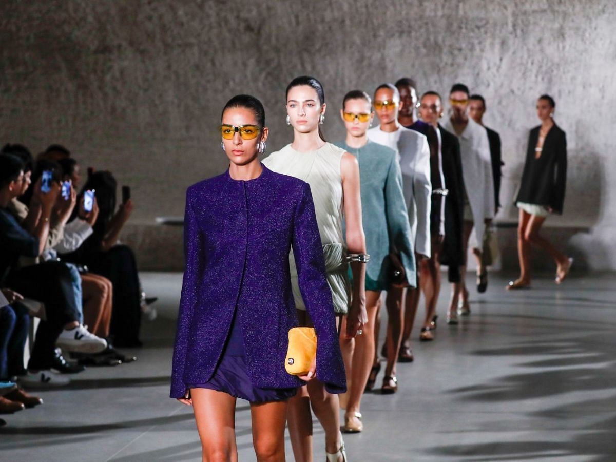 Fans criticize Tory Burch New York Fashion Week SS24 collection: “It's giving absolution nothing”
