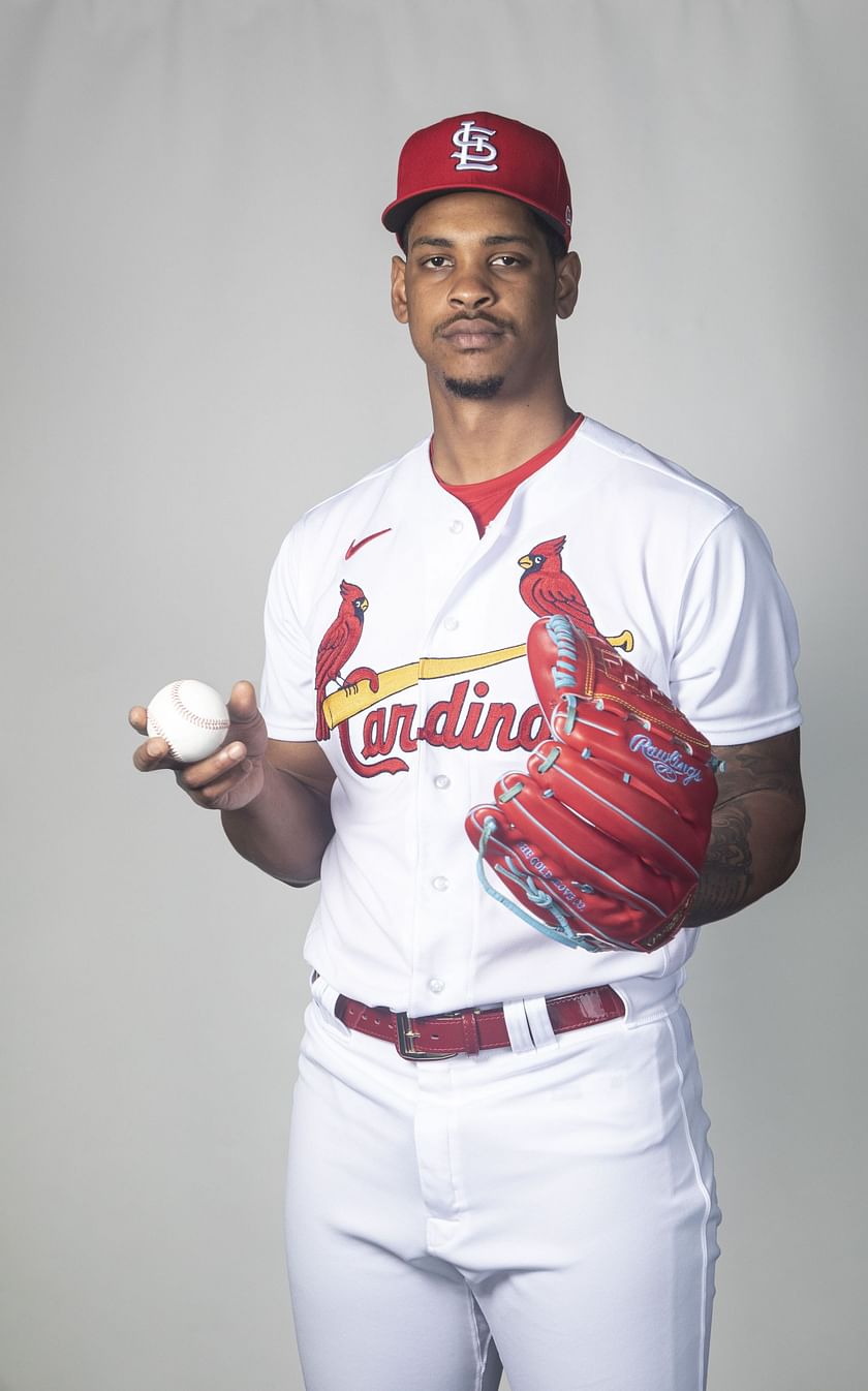 Alex Reyes Net Worth 2023, Salary, Endorsements, Cars, House and more