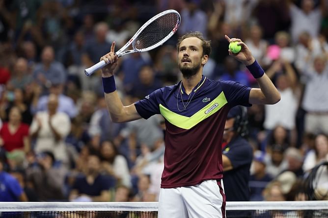 Kevin Durant, Jimmy Butler and Tom Brady witness Daniil Medvedev power into 2023 US Open final over Carlos Alcaraz
