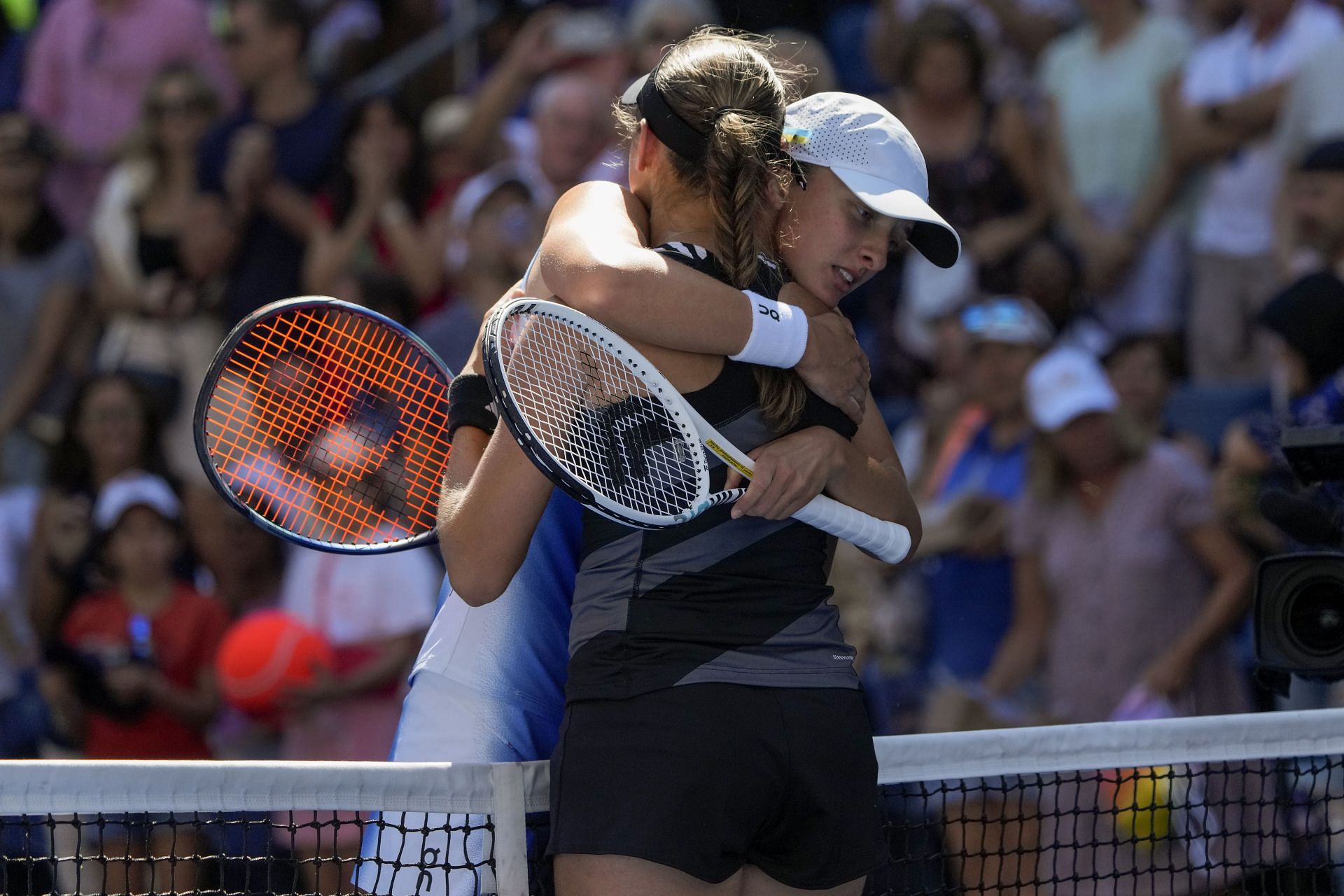 Iga Swiatek and Kaja Juvan at the 2023 US Open