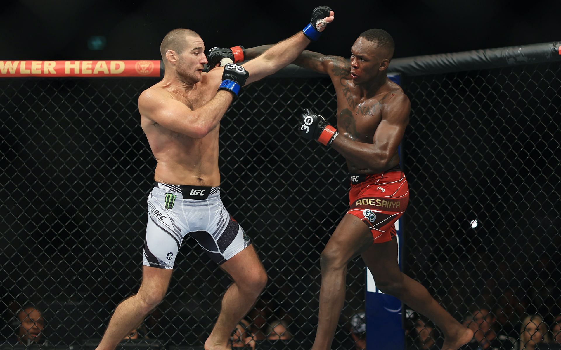 Sean Strickland vs. Israel Adesanya at UFC 293 [Image credits: Getty Images]