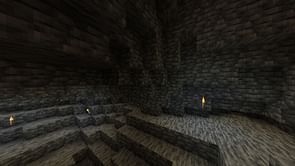 Minecraft player shares astonishing and unbelievable cave mine area in Pocket Edition