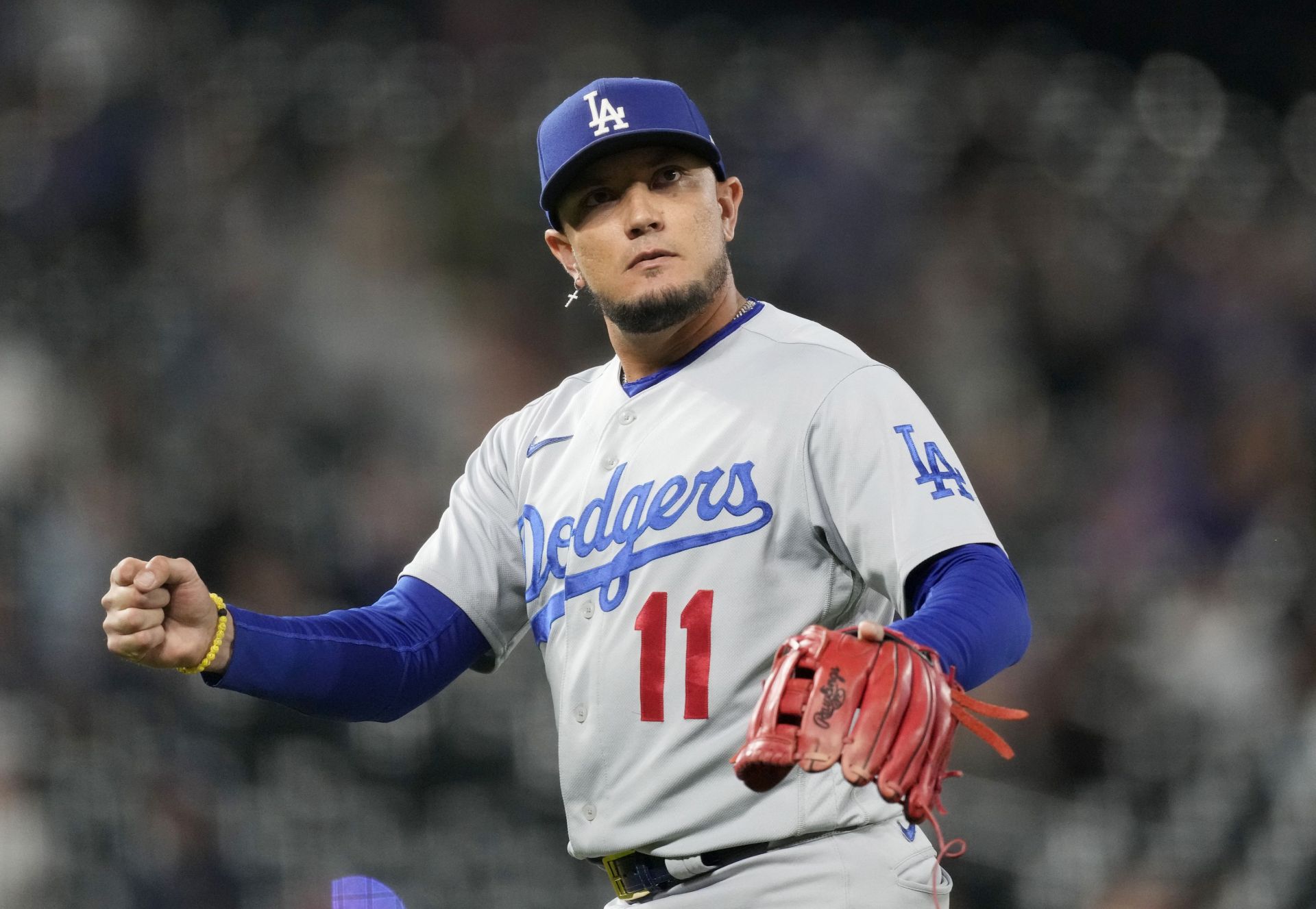 Dodgers get important Miguel Rojas injury update