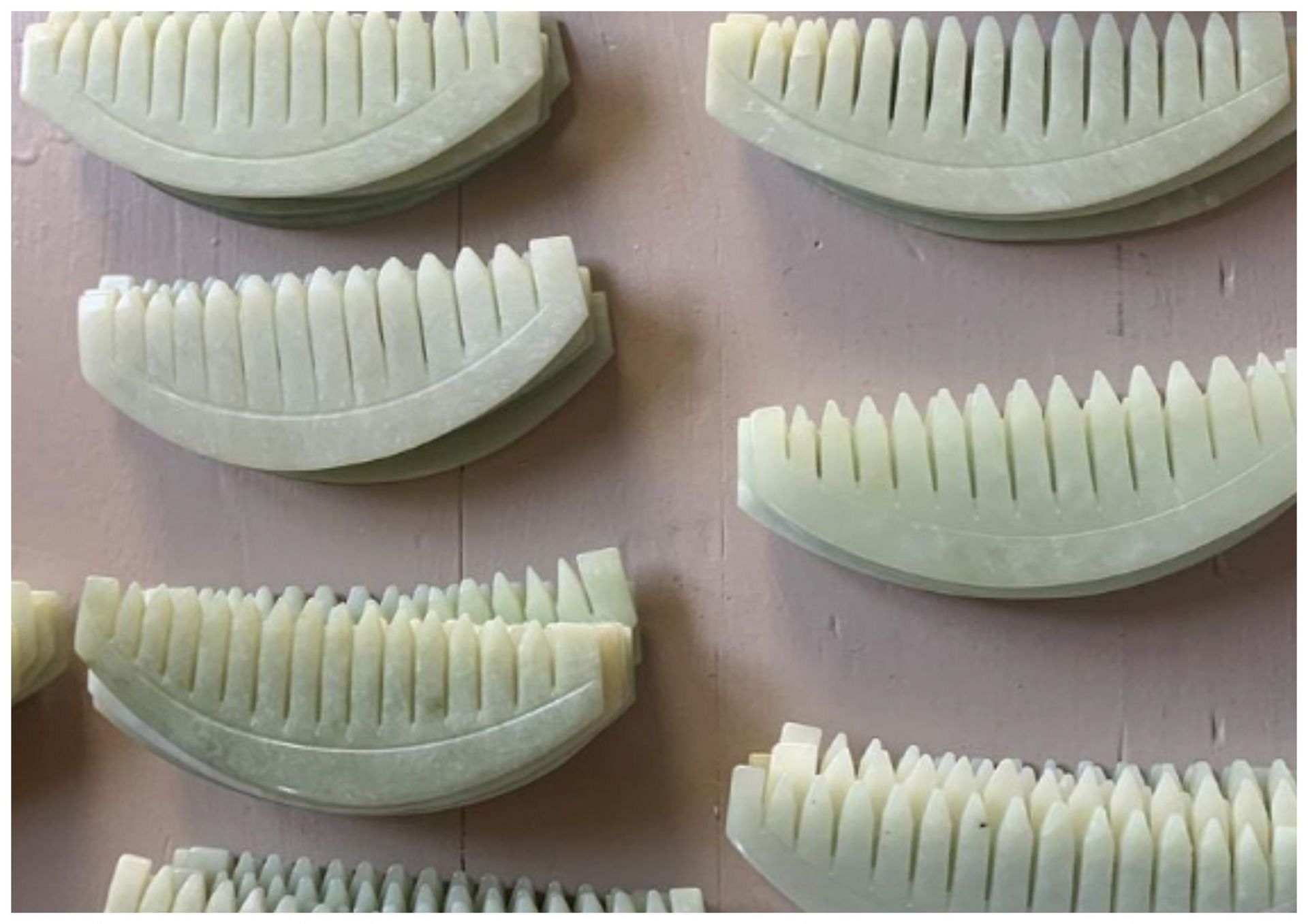 Benefits of using gua sha comb for hair (Image via Instagram)