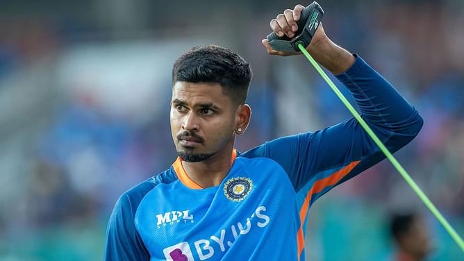 "I am just intrigued by Shreyas Iyer's fitness" - Baffled Sanjay Manjrekar ahead of IND vs PAK in Asia Cup 2023