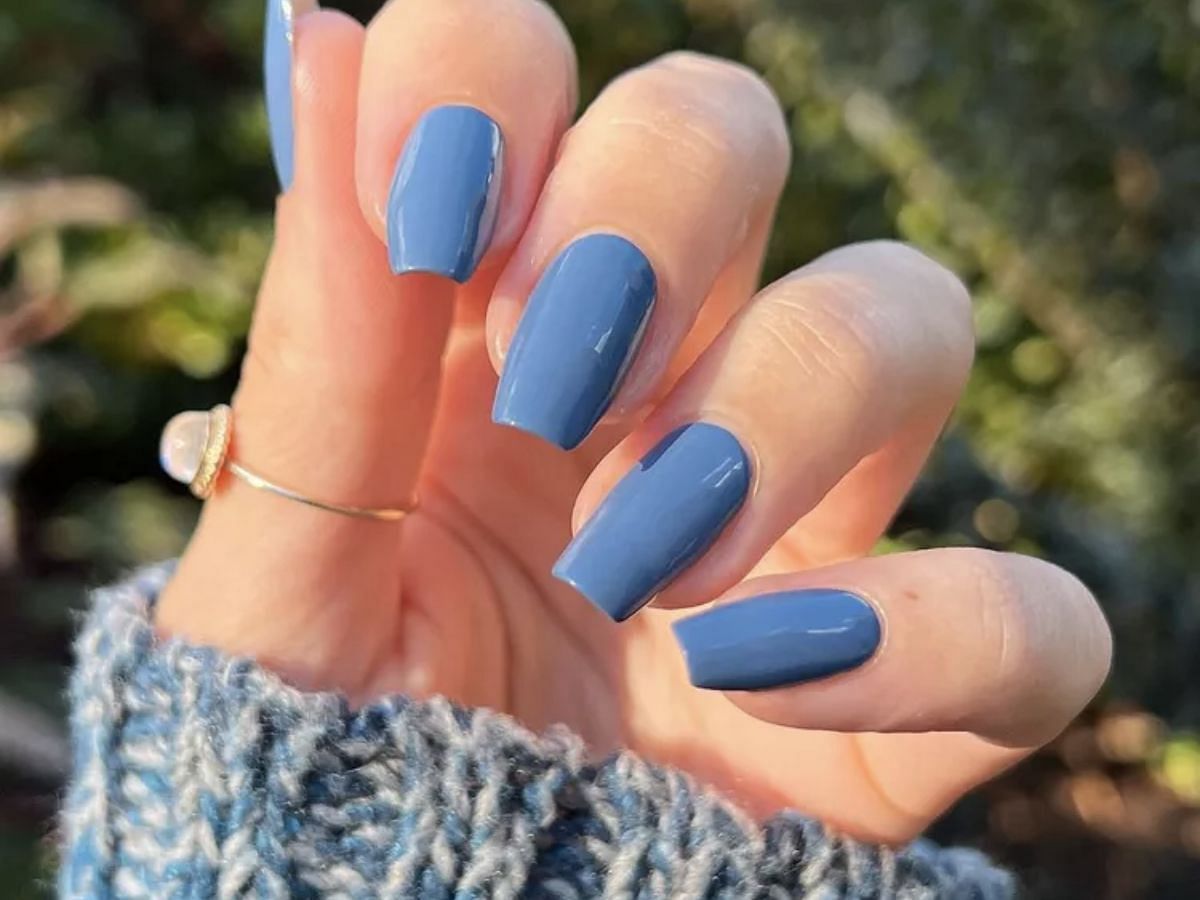 Blue denim nails (Image via Sportskeeda)