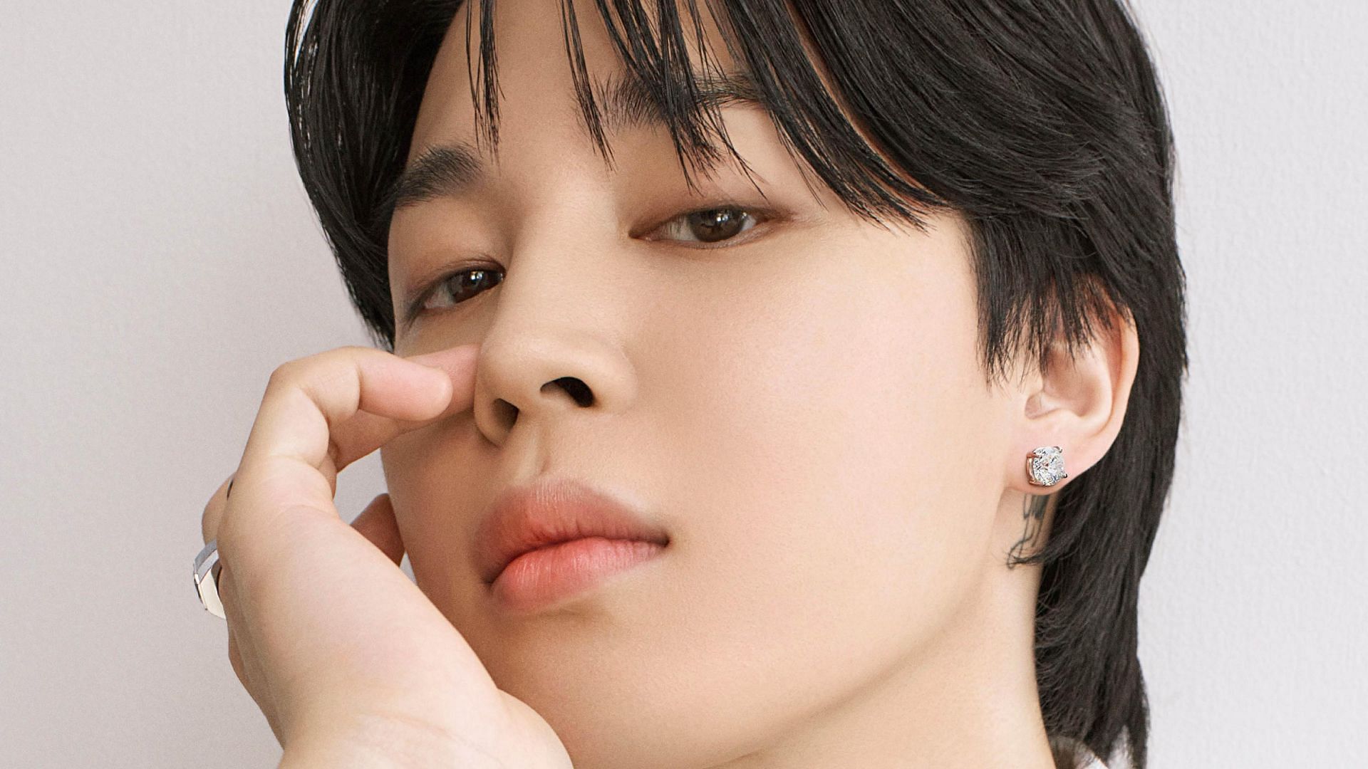 “4 Videos???”: BTS’ Jimin’s fans speculate that the Like Crazy singer ...