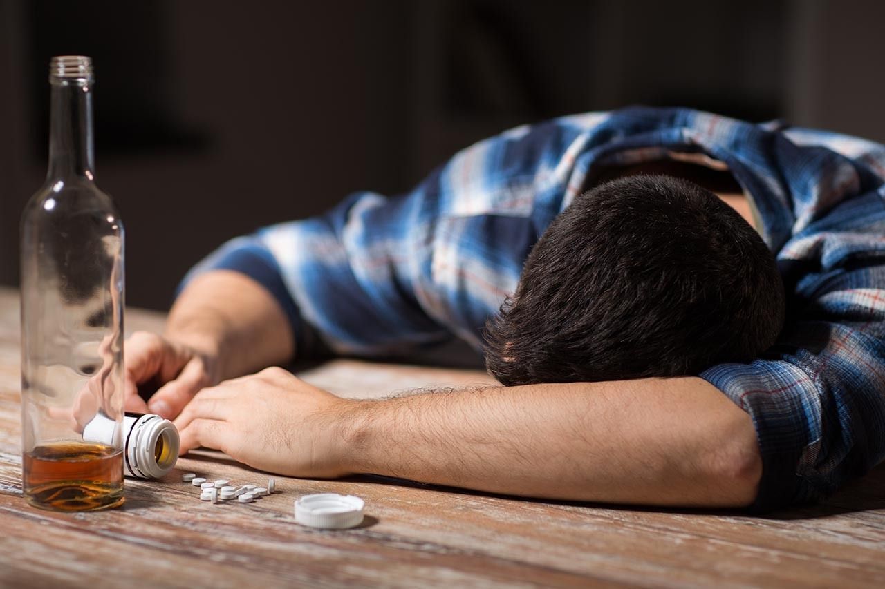 Combining muscle relaxers and alcohol How dangerous is it?