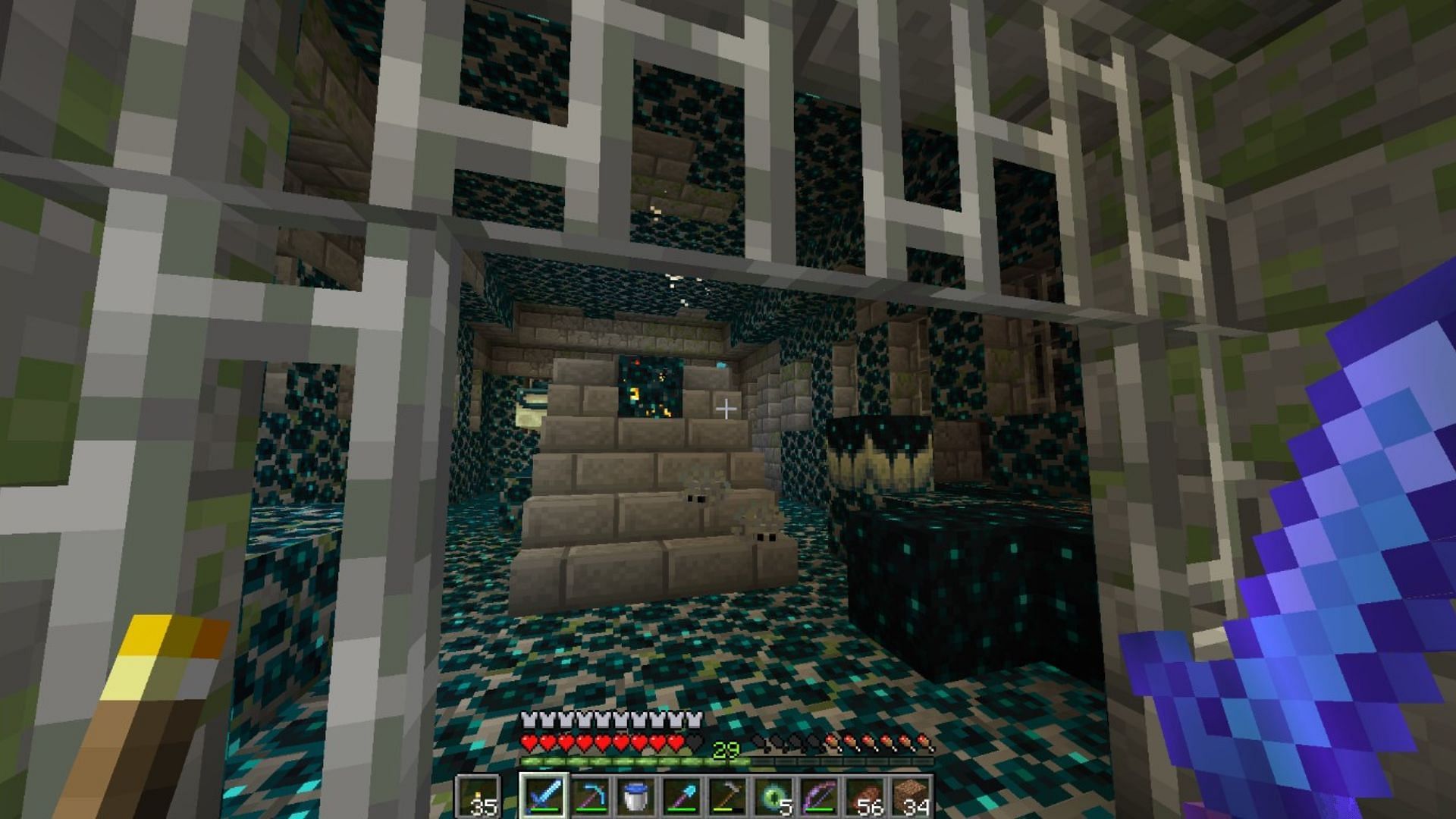 Minecraft player discovers stronghold in Deep Dark Caves 