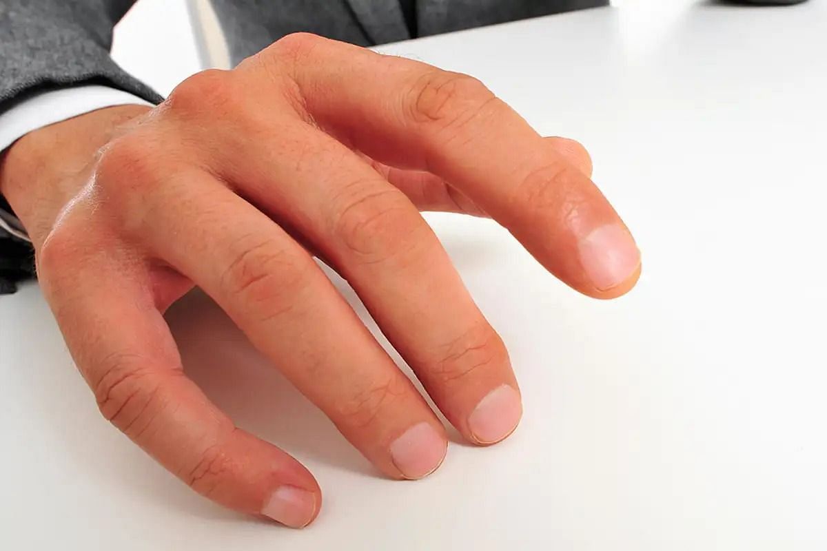 Finger-tapping (Image via Getty Images)