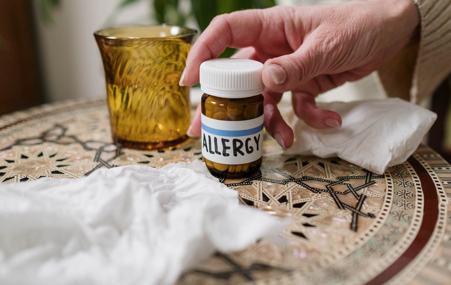 Allergic reactions can cause roof of mouth peeling (Image by Cottonbro Studio via Pexels)