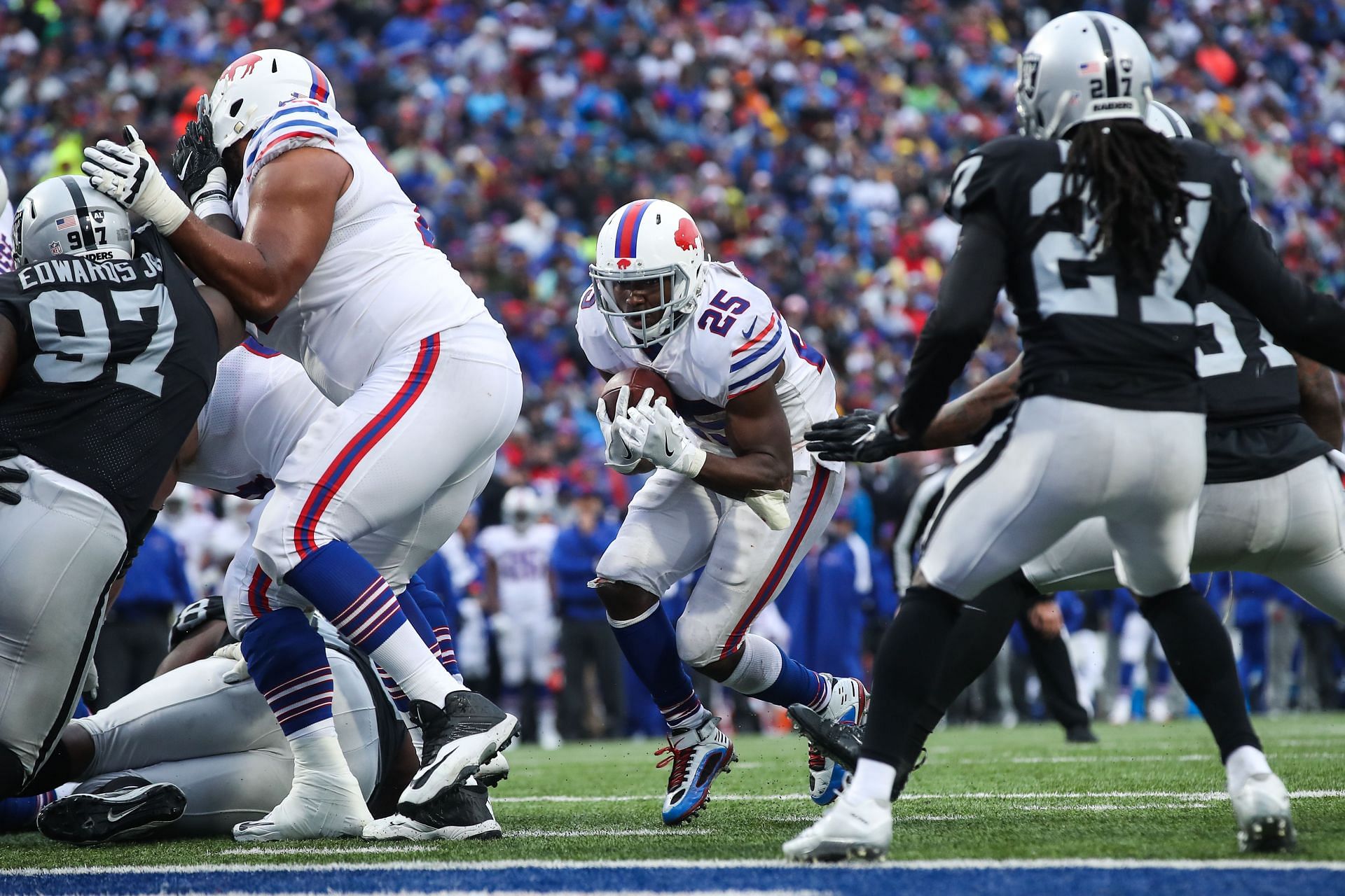 Raiders vs Bills