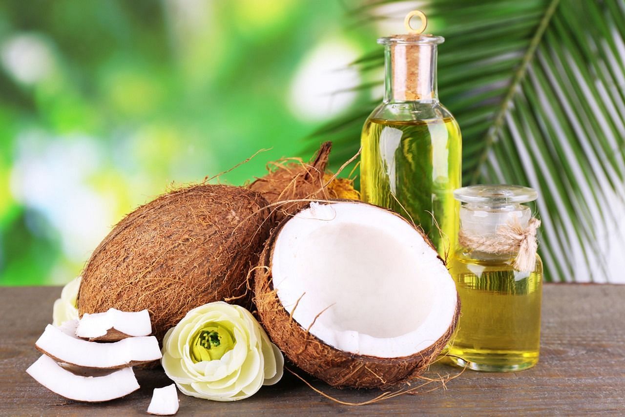 Coconut oil (Image via Getty Images)