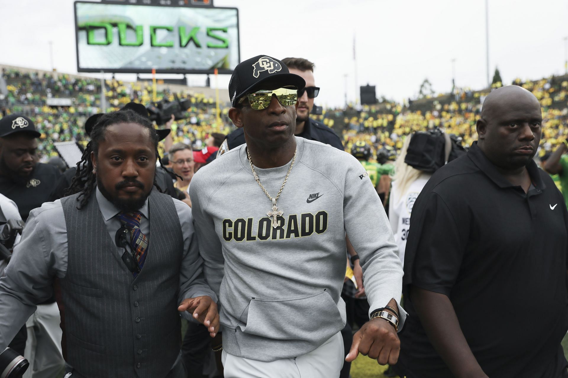 Eagle-eyed fans spot Shedeur Sanders and Travis Hunter wearing