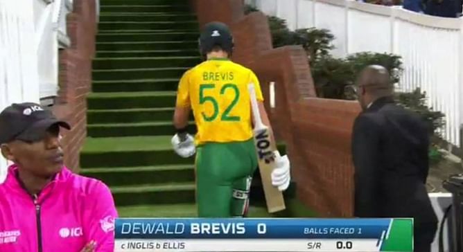 [Watch] Dewald Brevis departs for golden duck in SA vs AUS 2nd T20I