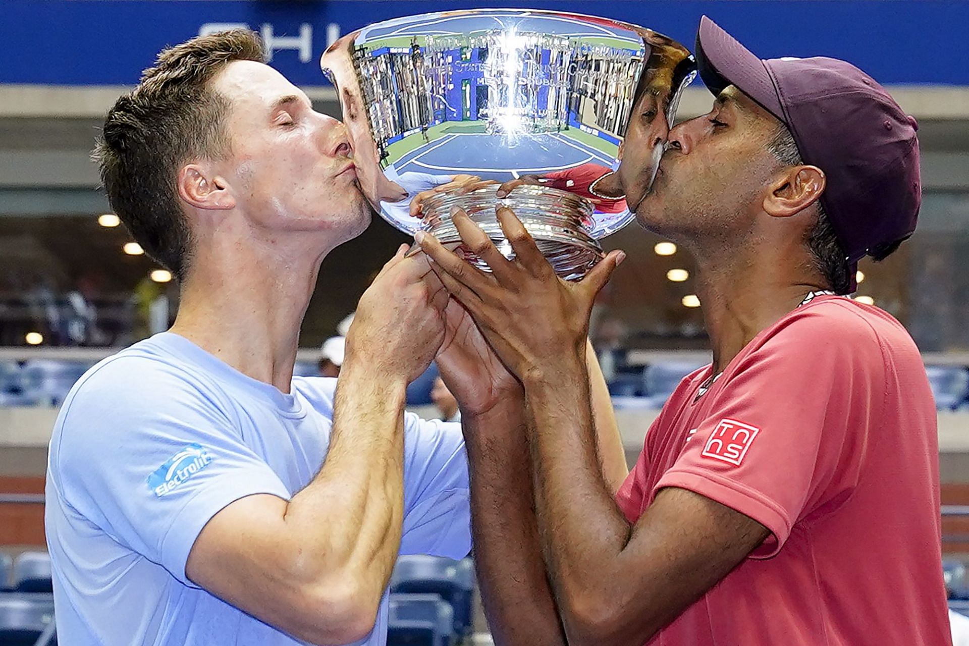 Rajeev Ram and Joe Salisbury with the men&#039;s doubles trophy