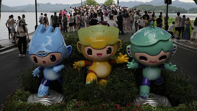 Who are the 2023 Asian Games mascots and what do they signify?