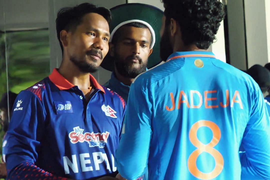 नेपाल के क्रिकेटर्स और रविंद्र जडेजा के बीच बातचीत हुई