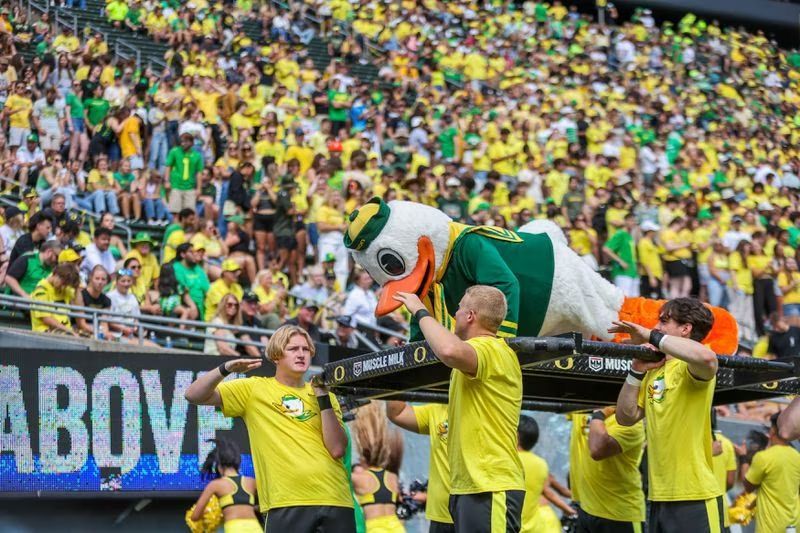 Oregon Duck doing Pushups