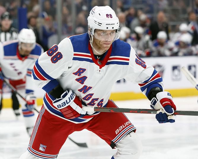 "He hates Detroit": NHL fans react to Patrick Kane's rumored interest in joining Alex DeBrincat in The Motor City