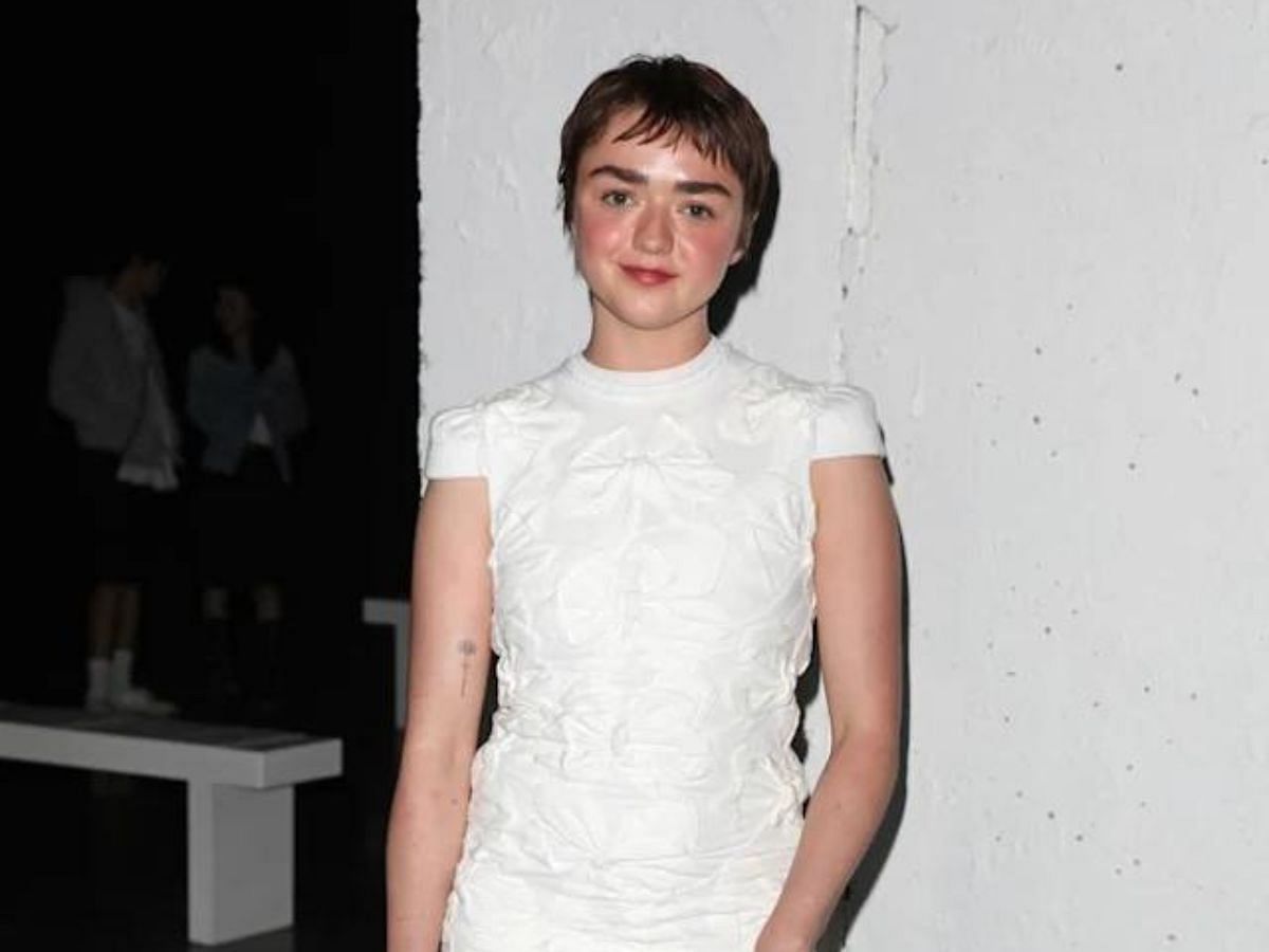 Maisie Williams at London Fashion Week SS24 (Image via Getty)