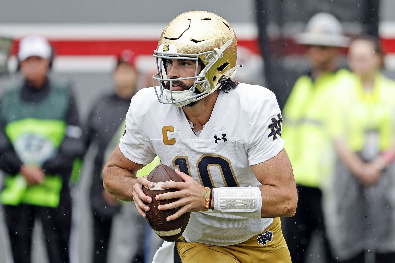 what-does-redshirt-freshman-mean-in-football