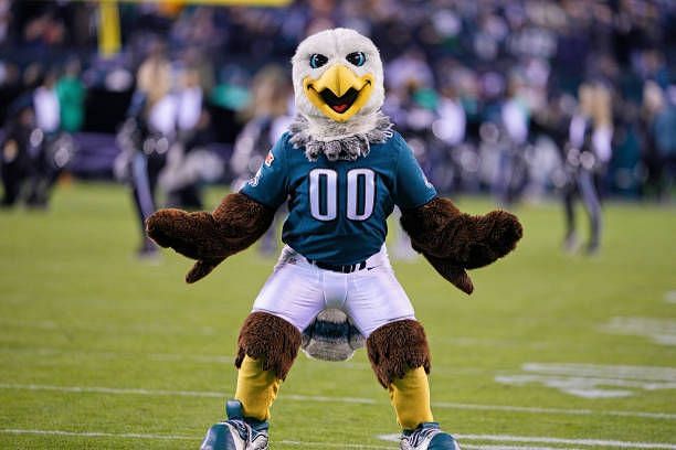 Philadelphia Eagles mascot, Swoop