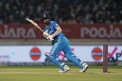"He is looking good right now"- Yuvraj Singh wants India to stick to KL Rahul at No. 4 in the ODI World Cup