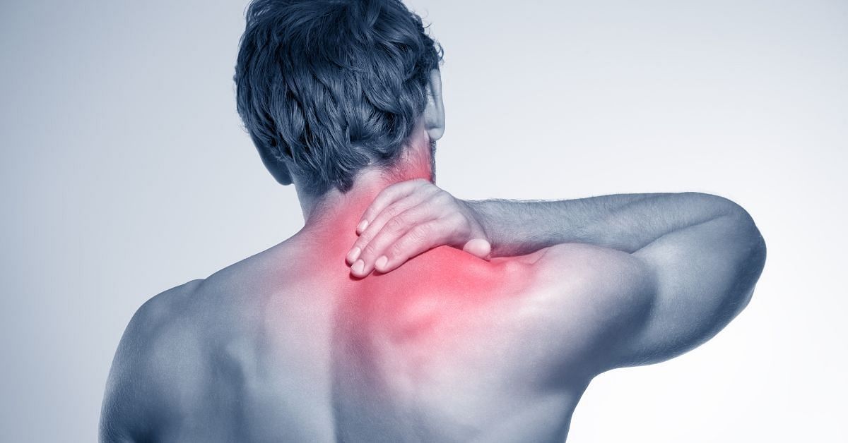 Shoulder pain from sleeping (Image via Getty Images)
