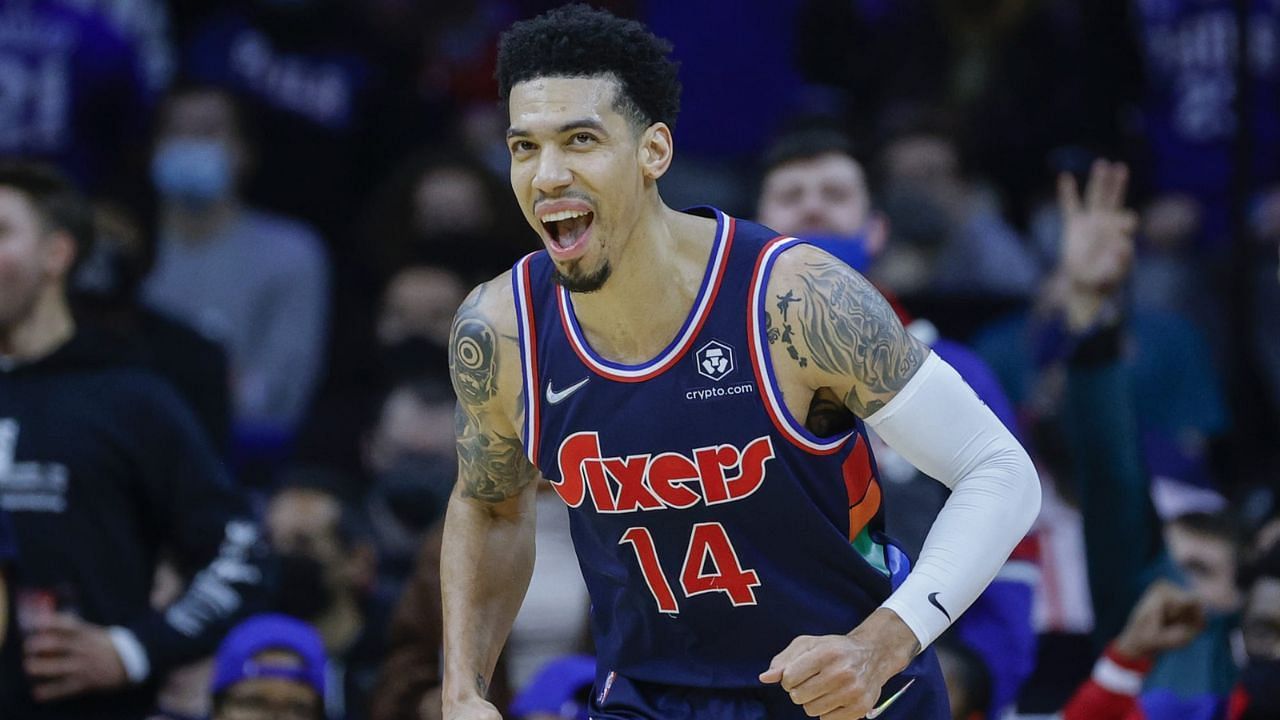 76ers officially sign former Raptors guard Danny Green