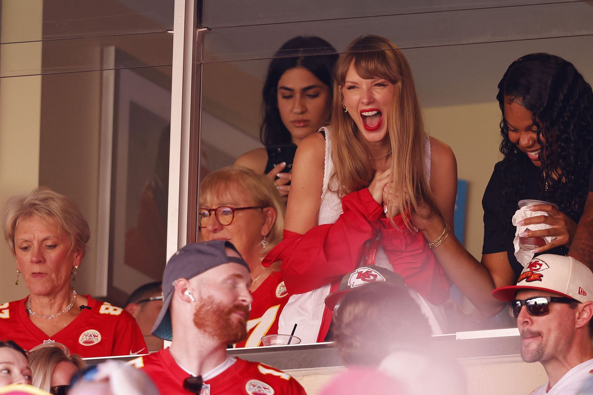 Pop star Taylor Swift at Kansas City Chiefs game