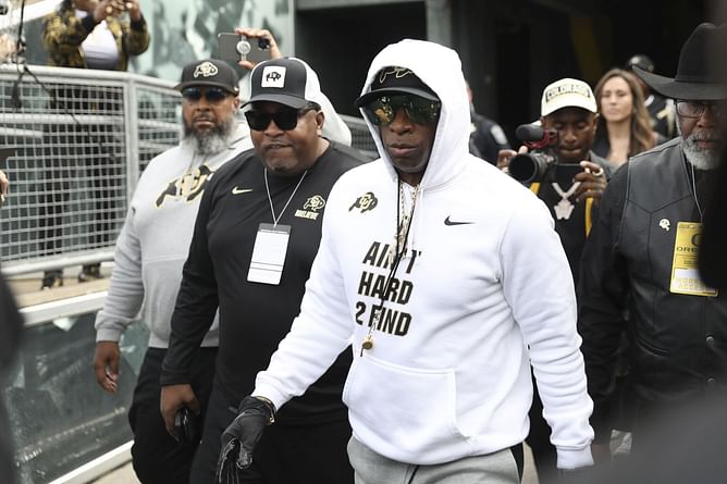 "A lot of bark, not much bite": Anonymous coach predicts Oregon will ‘boat race’ Deion Sanders' Colorado in Pac-12 showdown