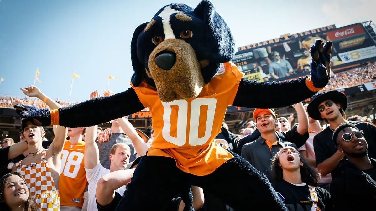 Tennessee mascot Smokey