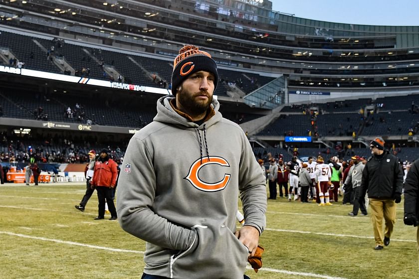 Denver Broncos quarterback Jay Cutler warms up at Invesco Field at