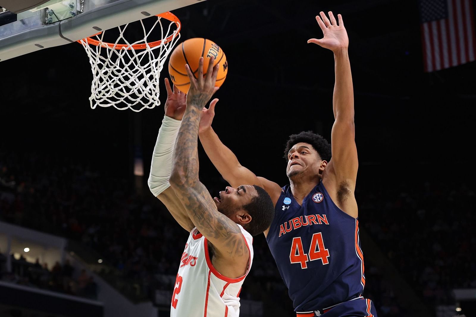 WATCH Auburn basketball unveils stunning new uniforms as excitement