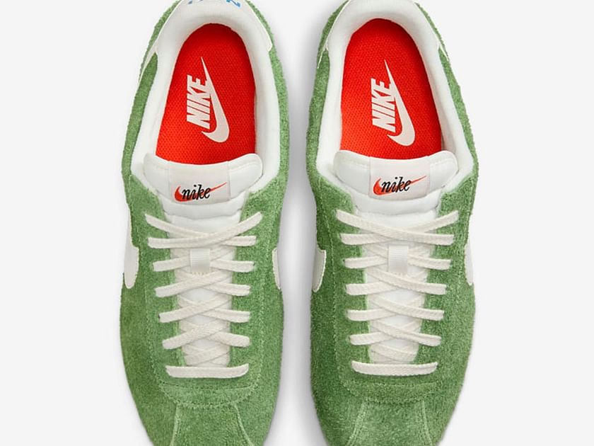 nike cortez green swoosh