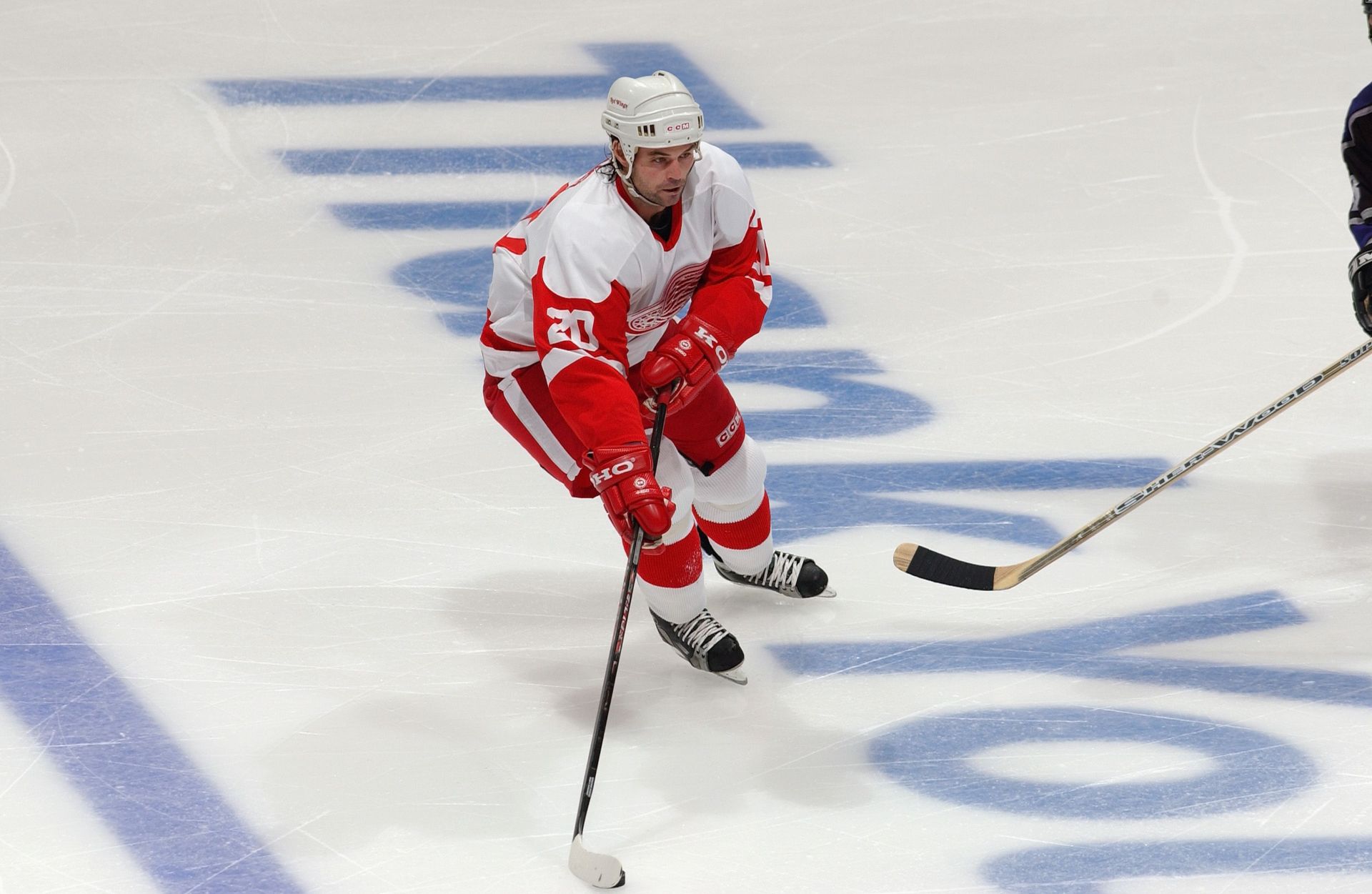 #20 Robert Lang, Detroit Red Wings v Los Angeles Kings