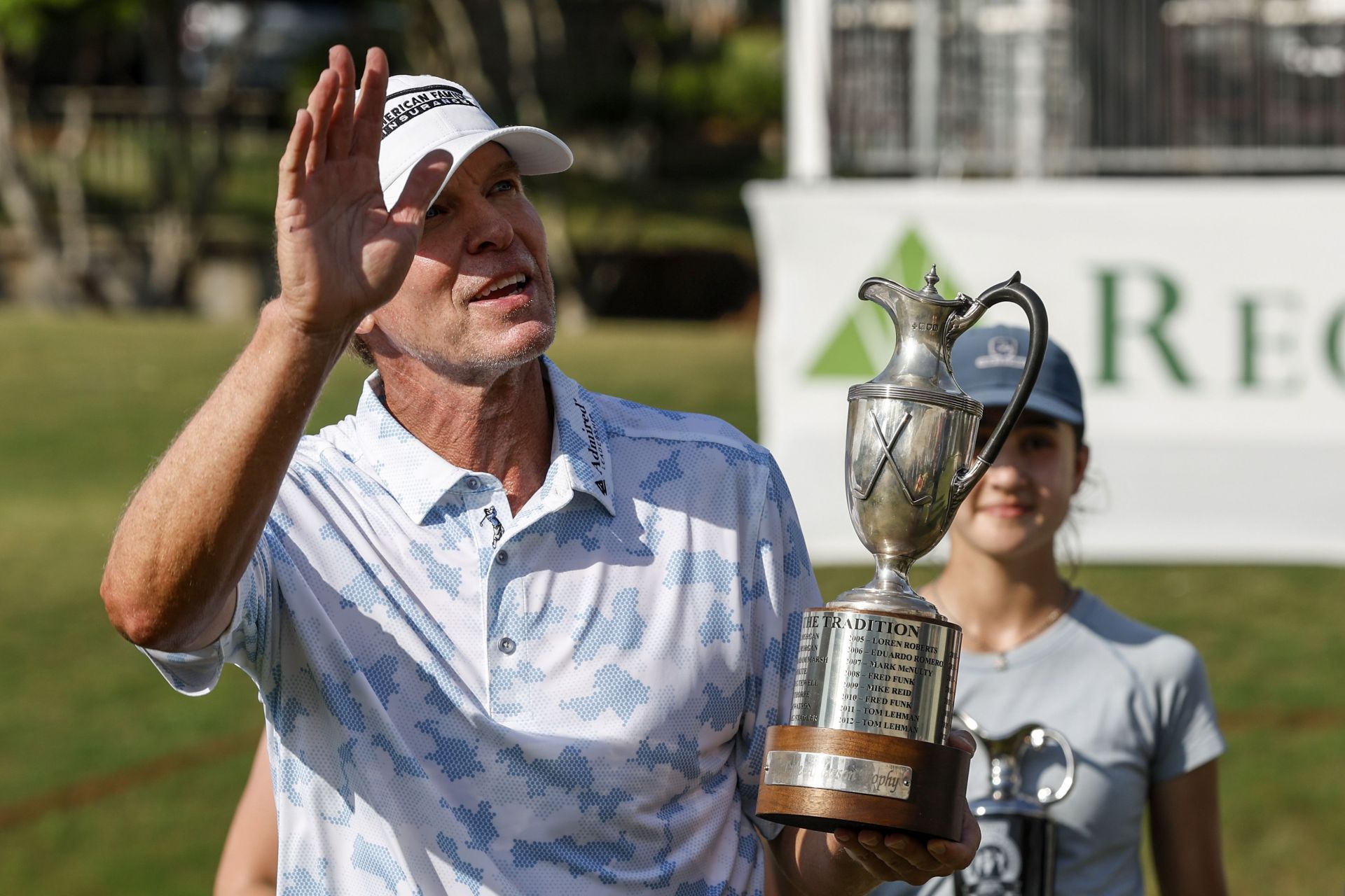 Steve Stricker (Image via AP Photo/Butch Dill, File)