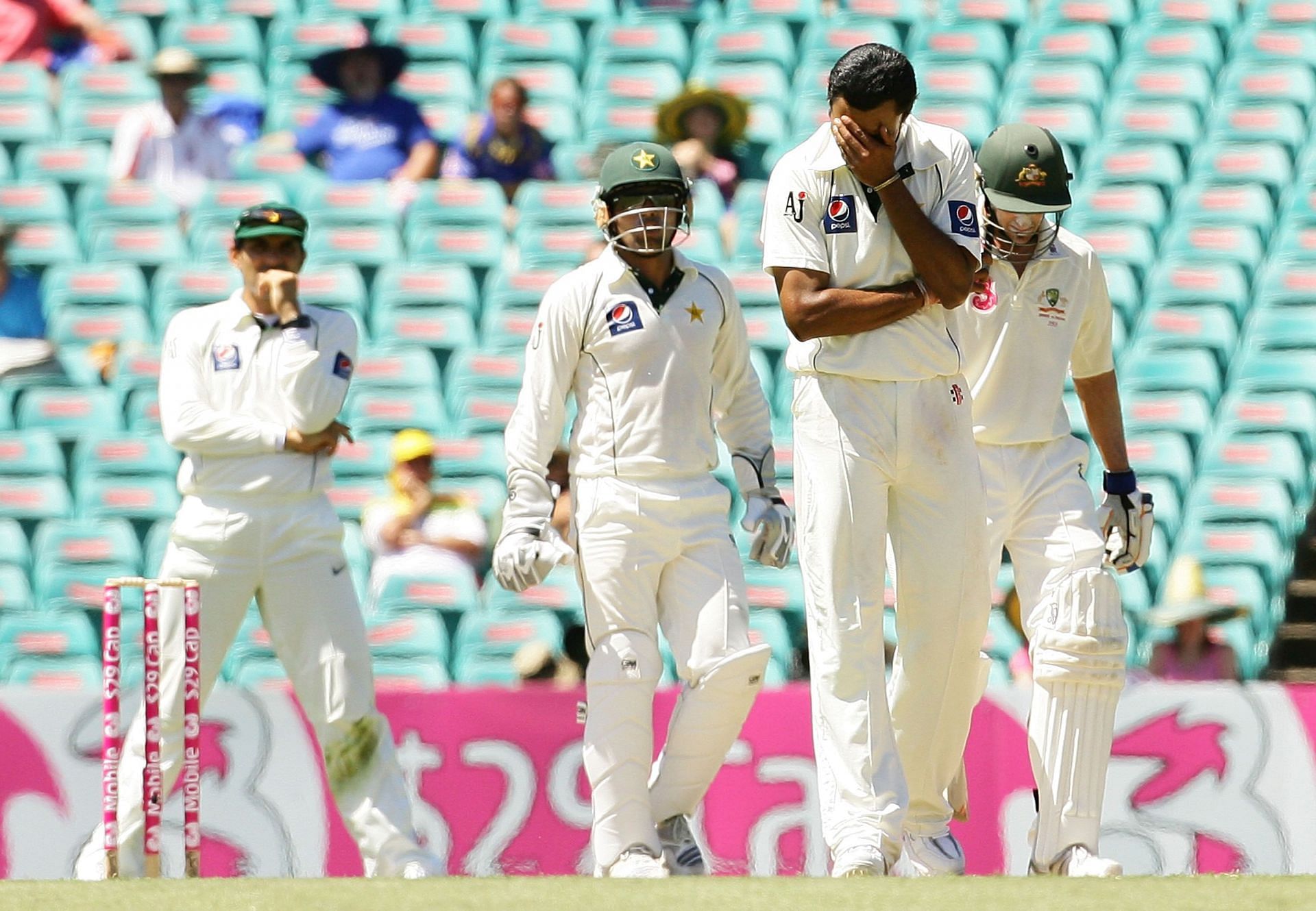 Second Test - Australia v Pakistan: Day 3