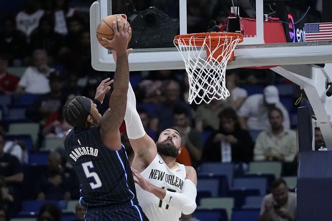 Watch: Paolo Banchero crosses up Zion Williamson and throws down a thunderous slam dunk