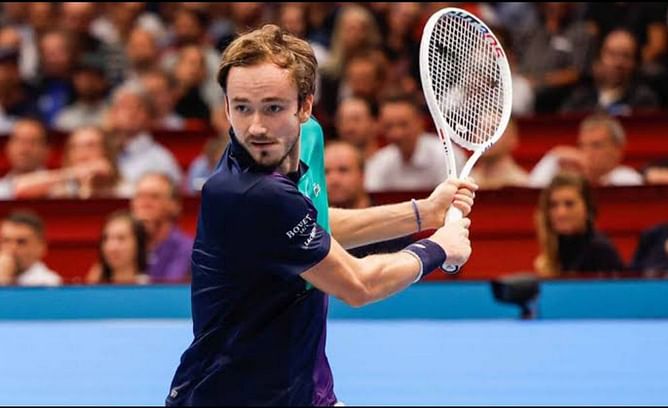 2 things that stood out in Daniil Medvedev's 2R win over Grigor Dimitrov at Vienna Open
