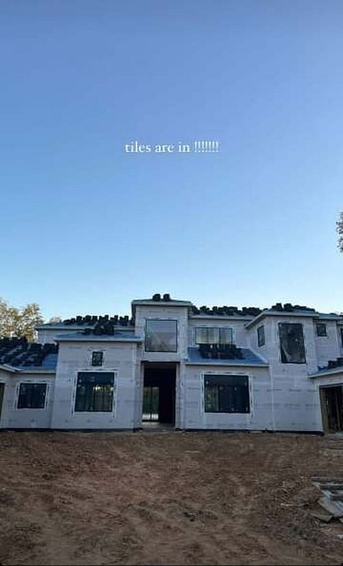 The front of Jonathan Owens and Simone Biles' new house (still under construction)