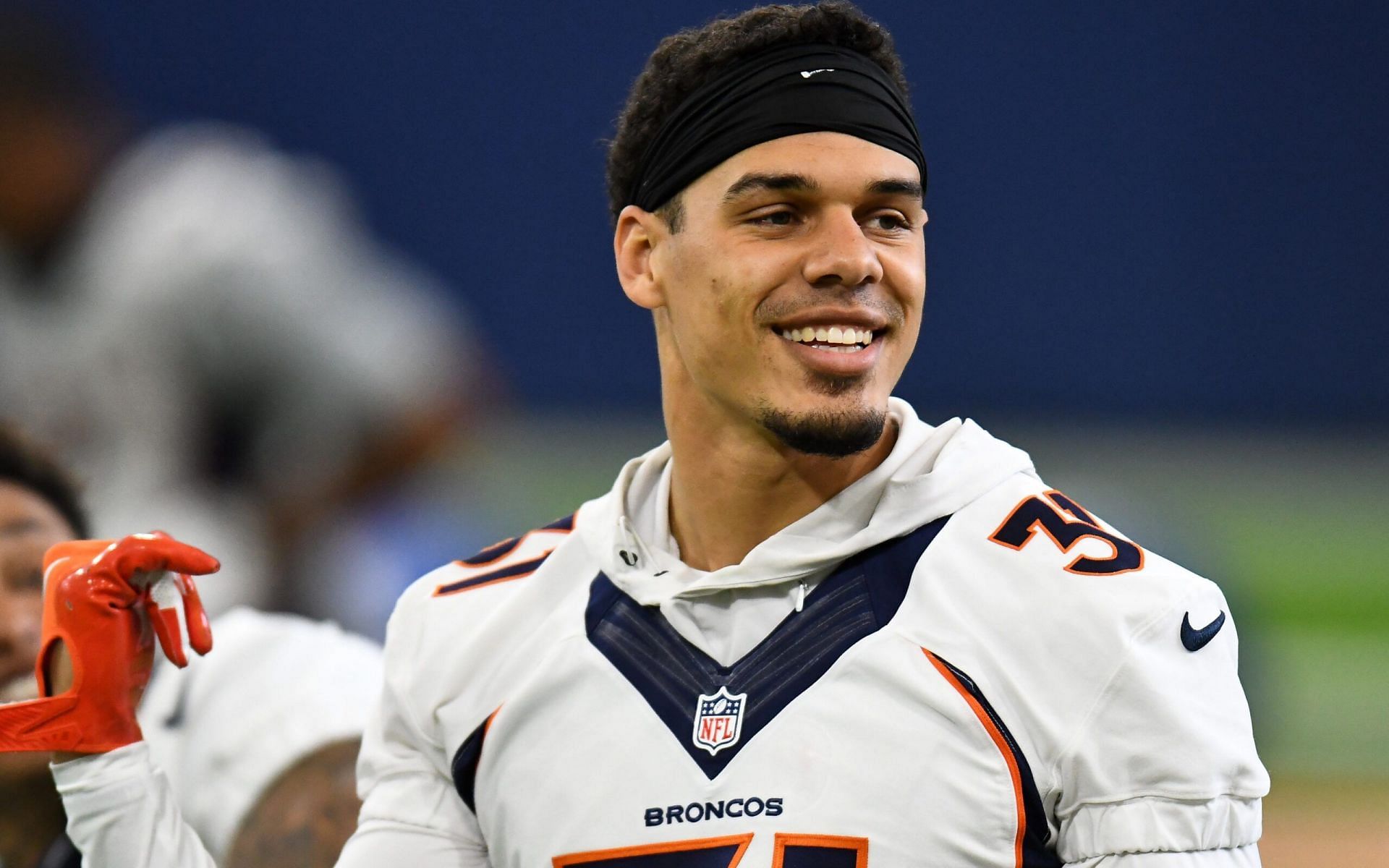 Denver Broncos rule out safety Justin Simmons against the Miami Dolphins  because of a hip injury