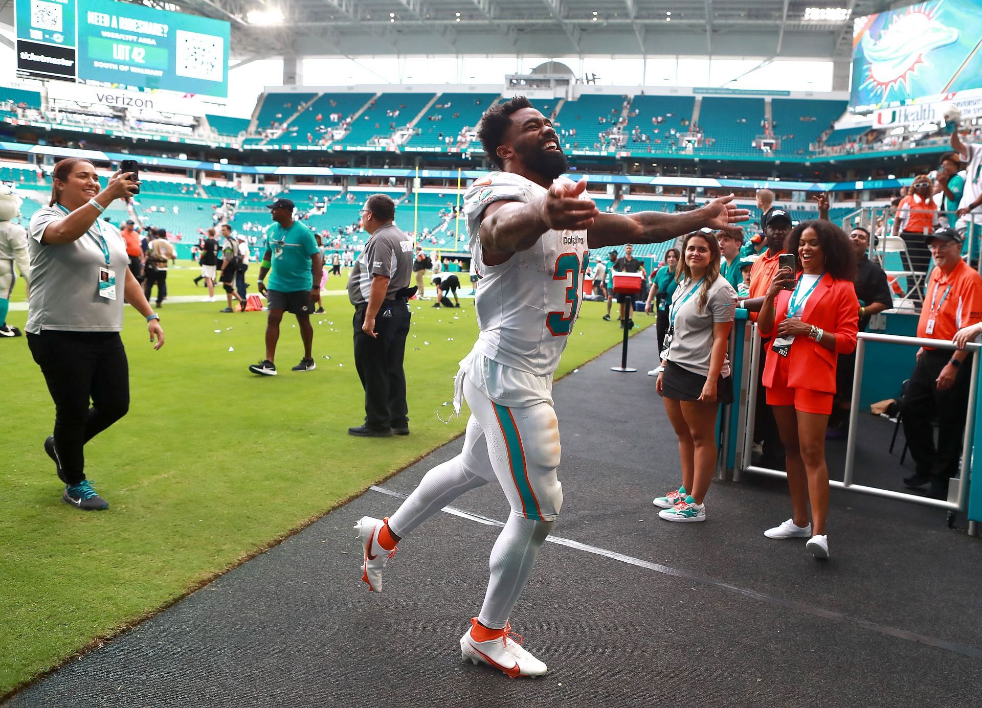 Miami Dolphins Week 6 Injury Report: Latest On Raheem Mostert, Jeff ...