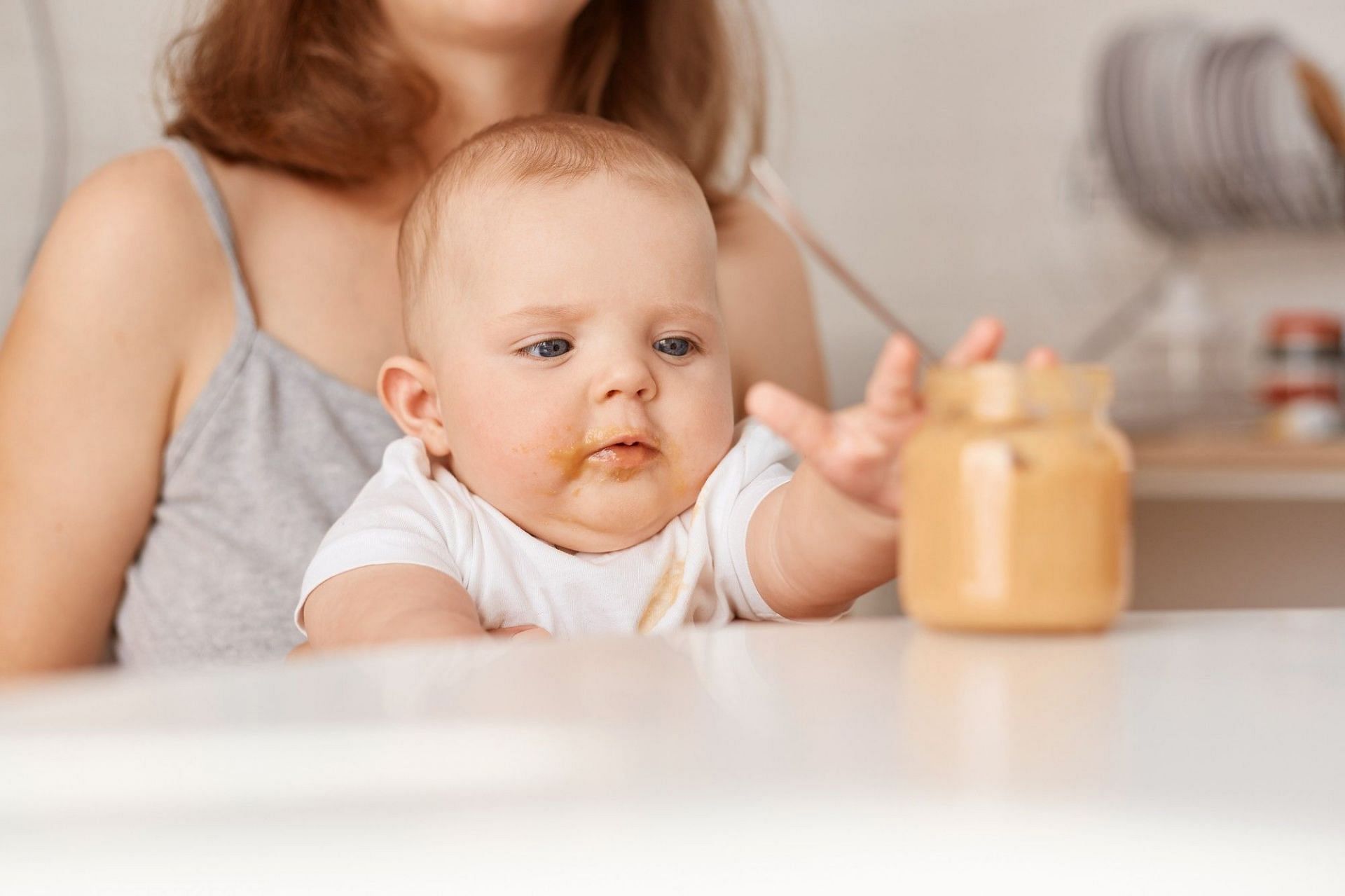 Peanut allergy in babies. (Image via Freepik/user18526052)