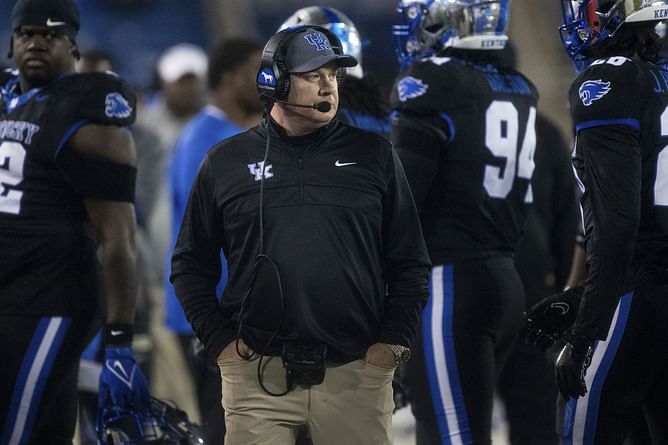 Where do Mark Stoops' sons play football? Kentucky HC's early career explored