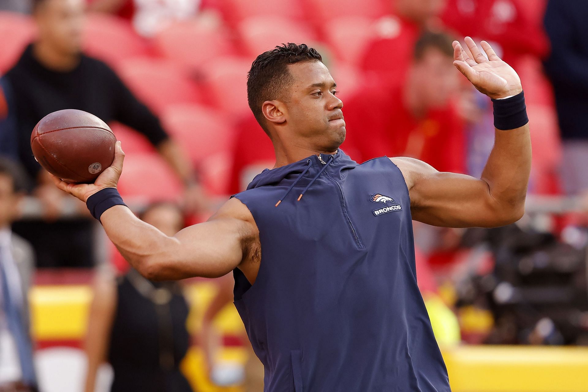 Crowd boos Russell Wilson throws pick 6 against Chiefs