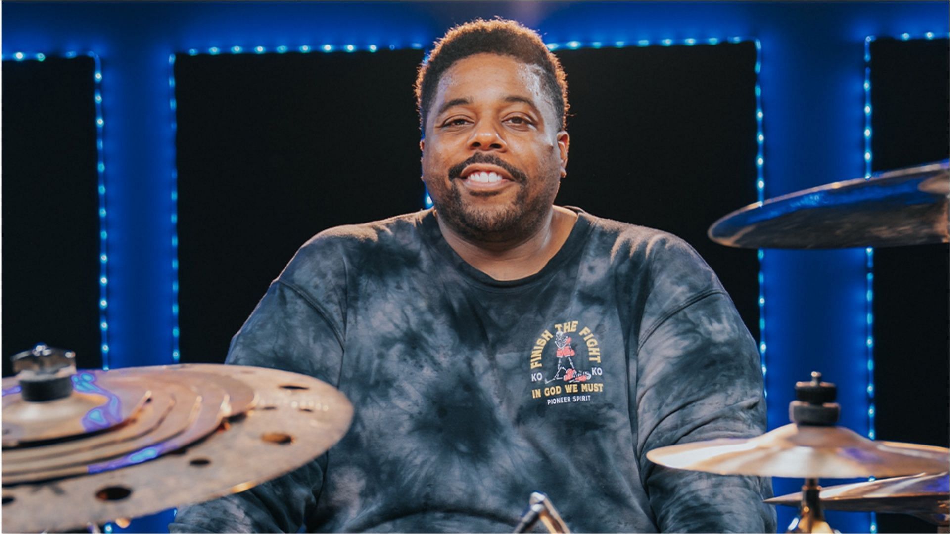 Aaron Spears recently died at the age of 47 (Image via drumeo/X)