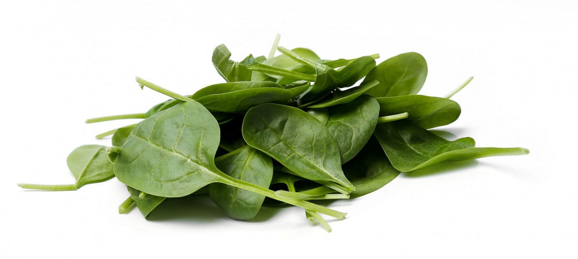 Spinach as food for breakfast (Image by Racool_studio on Freepik)
