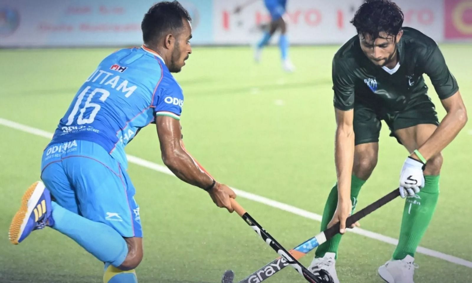Captain Uttam Singh in action against Pakistan (Image Credits: Hockey India)